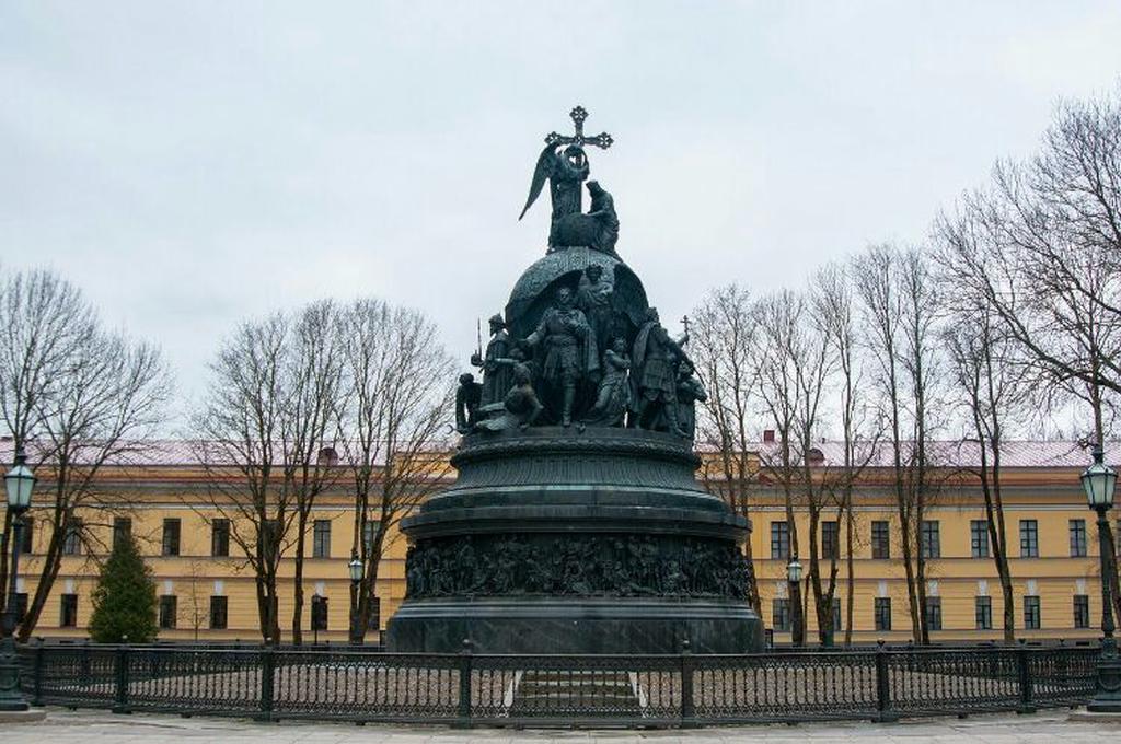 Памятник Тысячелетию России