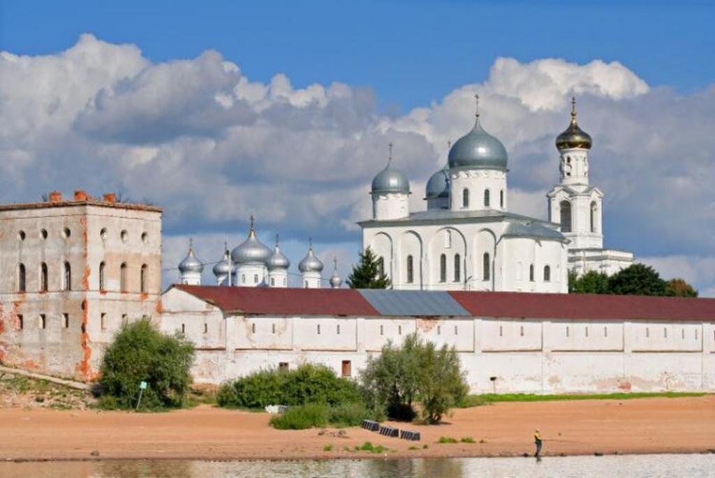 Свято-Юрьев