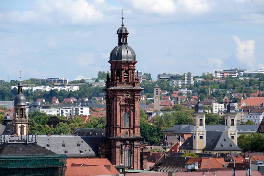 Университетская церковь (Neubaukirche)