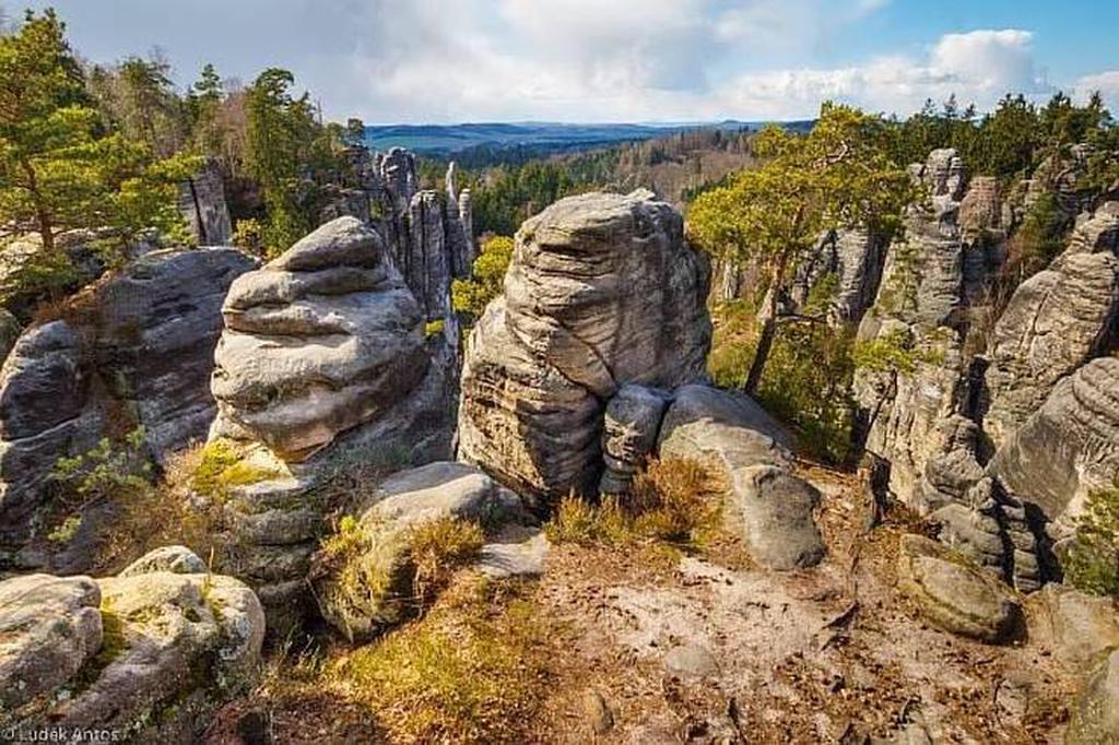Праховские скалы