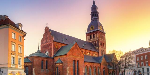 Экскурсия: Загадки Домской площади и Домского собора