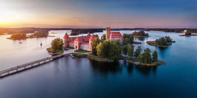 Экскурсия: Из Вильнюса — в старинный Тракай!