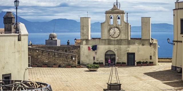 Экскурсия: Неаполь на ладони