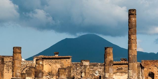 Экскурсия: Помпеи — погружение в прошлое и свежий взгляд на настоящее