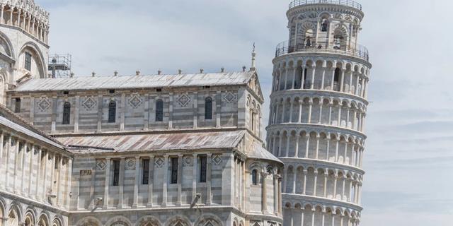 Экскурсия: Пешком по Площади Чудес