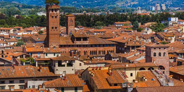 Экскурсия: Натуральное вино и мост Дьявола в неизведанной Лукке