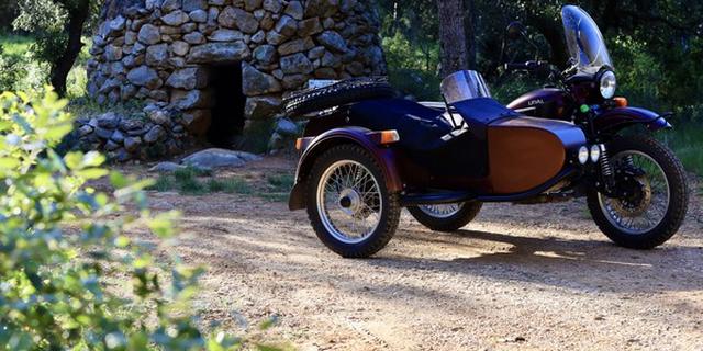 Экскурсия: На мотоцикле «Урал» с коляской — по парку Гарраф