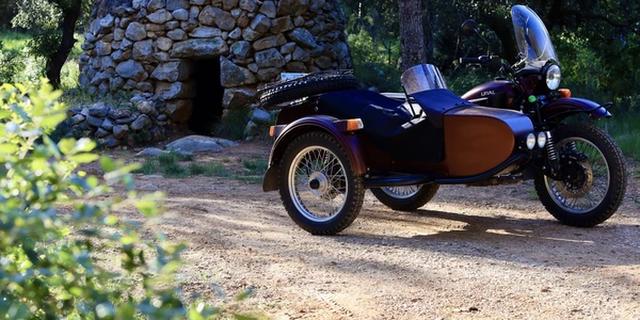 Экскурсия: На мотоцикле «Урал» с коляской — по парку Гарраф