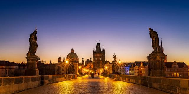 Экскурсия: Вышеград и Пражский Град: тайны и легенды вечерней Праги