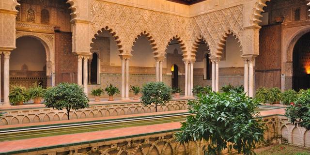 Экскурсия: Королевский Алькасар и его сады