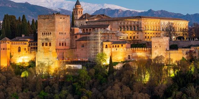 Экскурсия: Альгамбра в объятьях ночи