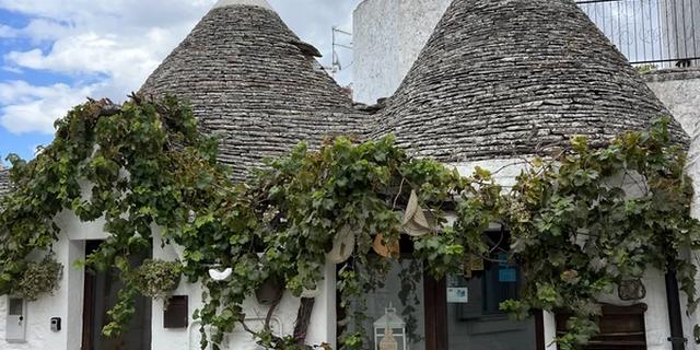 Экскурсия: Из Амальфи в Альберобелло — город труллей (на байке)