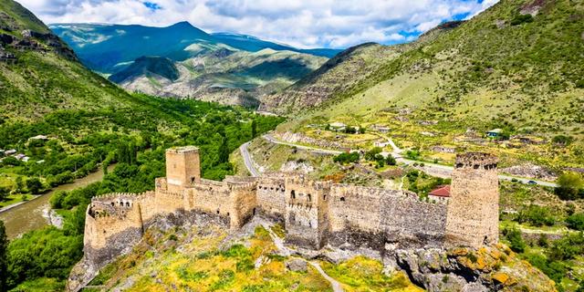 Экскурсия: Вардзия, Хертвиси, Рабат и Боржоми: автобусная экскурсия