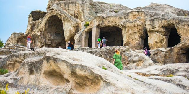 Экскурсия: Древняя Мцхета, пещерный город Уплисцихе и дом-музей Сталина за 1 день! (из Мцхеты)