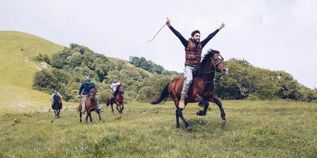 Экскурсия: Верхом на свободе: побег из Боржоми в нацпарк «Харагаули»