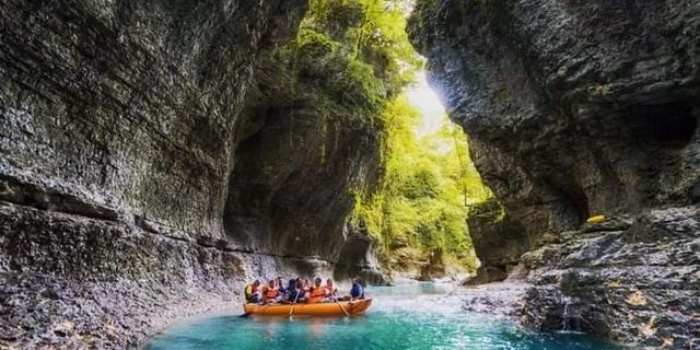 Экскурсия: Каньоны и водопады — тайные сокровища западной Грузии
