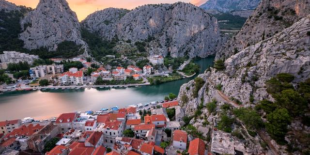 Экскурсия: Из Сплита в пиратский город Омиш