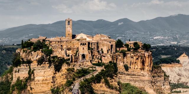 Экскурсия: Чивита ди Баньореджо — покинутый город