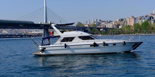 Экскурсия: Босфорское путешествие на яхте с остановкой в Бебеке — в Стамбуле