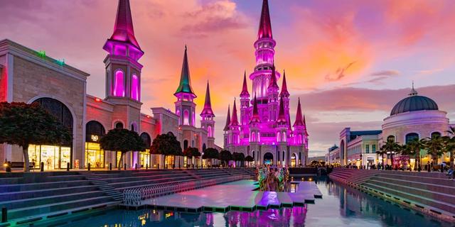 Экскурсия: Сказочная ночь в The Land of Legends — трансфер из Сиде