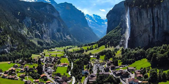 Экскурсия: Из Цюриха — в долину водопадов