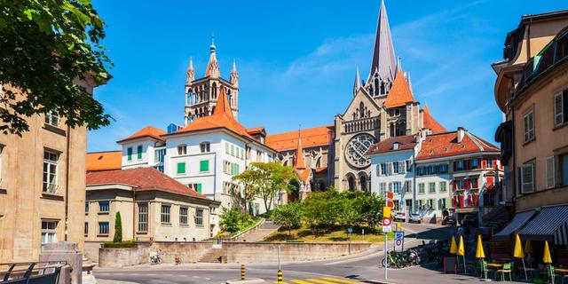 Экскурсия: Прогулка по Лозанне с влюблённым в Швейцарию гидом