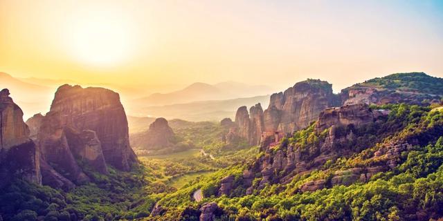 Экскурсия: За закатом в Метеоры!