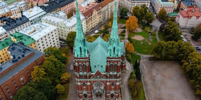 Экскурсия: Обзорная прогулка по Хельсинки из аэропорта Вантаа или морского терминала Хельсинки