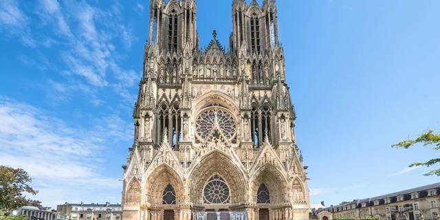 Экскурсия: Реймс королевский и игристый