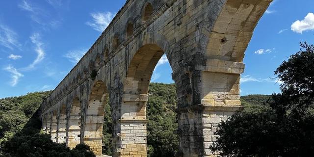 Экскурсия: Ним и его римское наследие