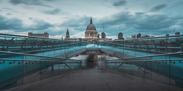 Экскурсия: Сити: история грязных денег империи