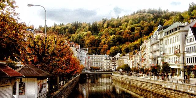 Экскурсия: Карловы Вары и град Локет