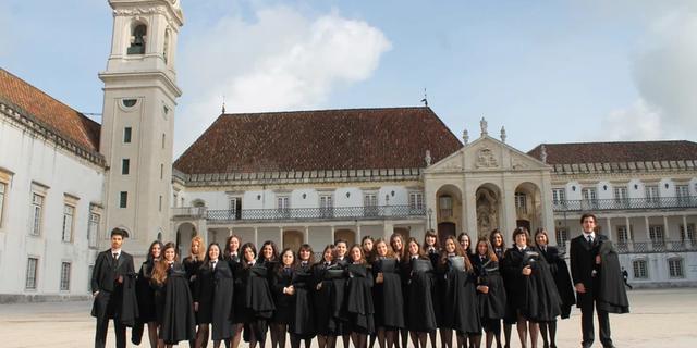 Экскурсия: Легенды, студенческие ритуалы и невероятная библиотека Коимбры