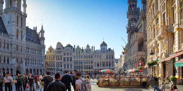 Экскурсия: Полное погружение в историю, современность и кухню Брюсселя (в мини-группе)