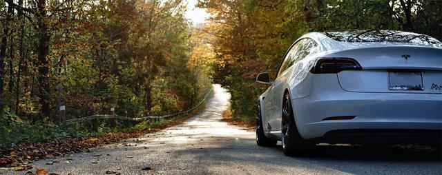 Экскурсия: По древним и красивым местам Армении — на электромобиле Tesla