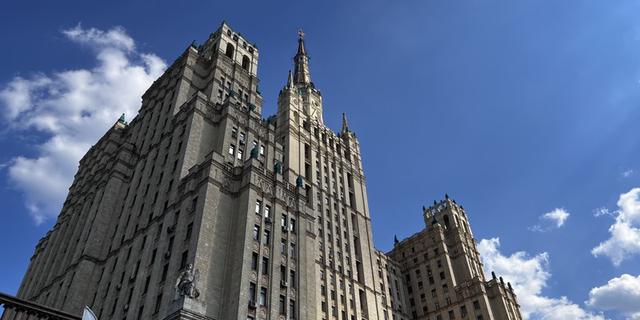 Экскурсия: Секреты сталинских высоток: автобусная экскурсия