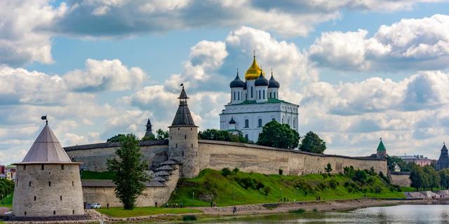Экскурсия: Первое знакомство с Псковским кремлём