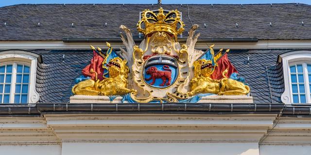 Экскурсия: Проклятие ведьмы: семейный квест без гида по Бонну (12+)