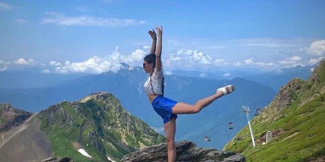 Экскурсия: Три горных курорта + водопады — из Сочи