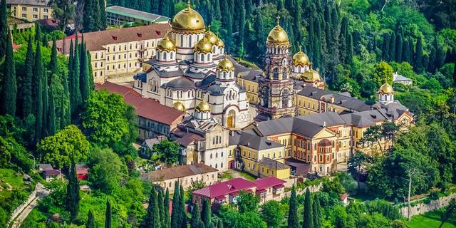 Экскурсия: Удивительная Абхазия с трансфером из Сочи