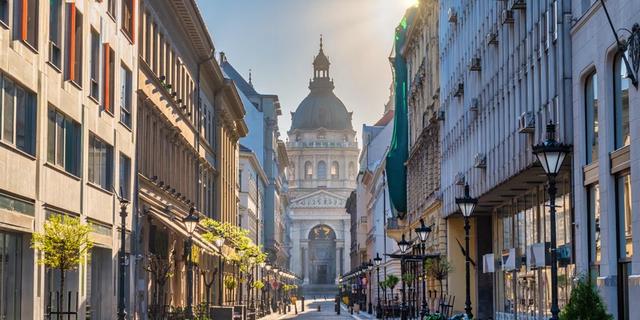 Экскурсия: Нескучное знакомство с Пештом