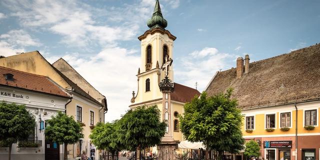 Экскурсия: Из Будапешта — в Эстергом, Вишеград и Сентендре!