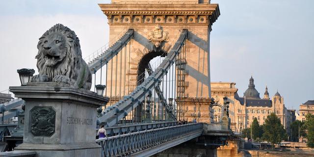 Экскурсия: По королевскому Будапешту на автомобиле