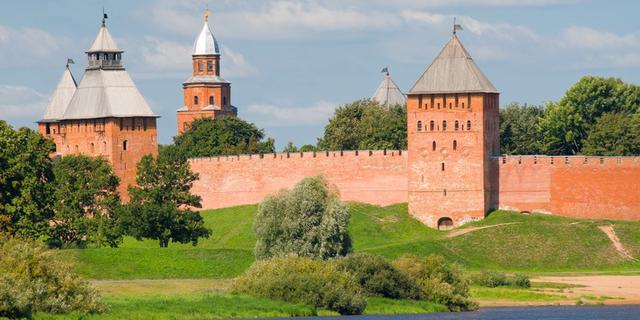 Экскурсия: Великий Новгород: прогулка вдоль Кремлёвской стены