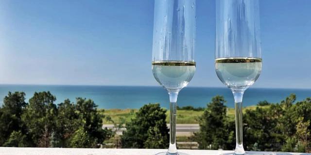 Экскурсия: Азовское море и «Поместье Голубицкое»: открыть русскую Шампань