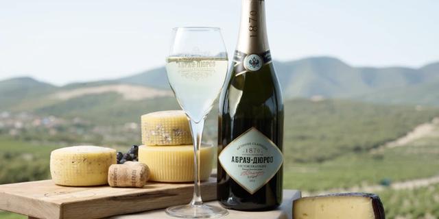 Экскурсия: Абрау-Дюрсо — колыбель российского шампанского