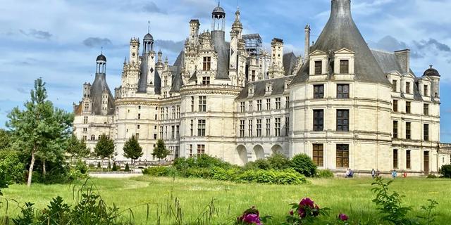 Экскурсия: Из Парижа в замки Луары: Шамбор, Шенонсо, Амбуаз (всё включено)