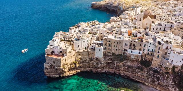 Экскурсия: Знакомьтесь, Полиньяно-а-Маре!