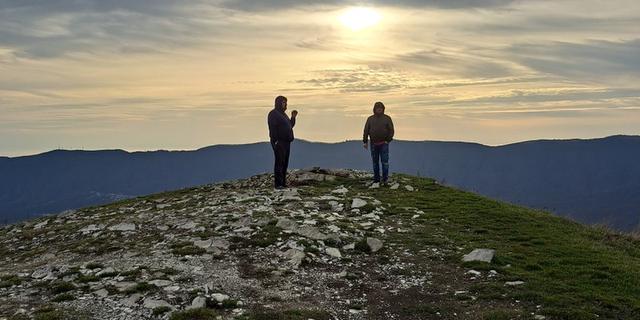 Экскурсия: 3 вершины, дольмен, крепость и водопад: путешествие на джипах из Геленджика