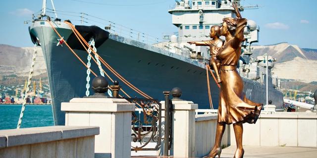 Экскурсия: Из Геленджика — в город-герой Новороссийск